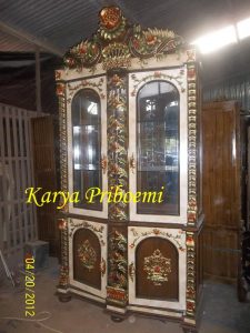 Lemari Pajangan Shima Dua Pintu