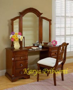Meja Rias Jati 366