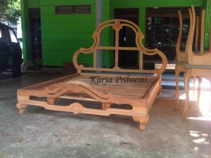 Tempat Tidur Cinderella Mentah