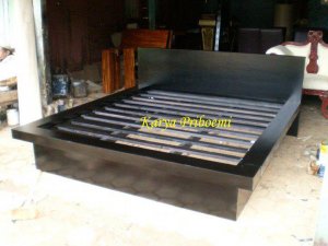 Tempat Tidur Jati Minimalis